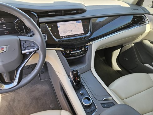Certified 2023 Cadillac XT6 Premium Luxury w/ LPO, Premium Carpet Package image 25