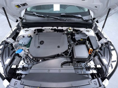 New 2026 Volvo XC40 B5 Ultra w/ Protection Package Premier image 15