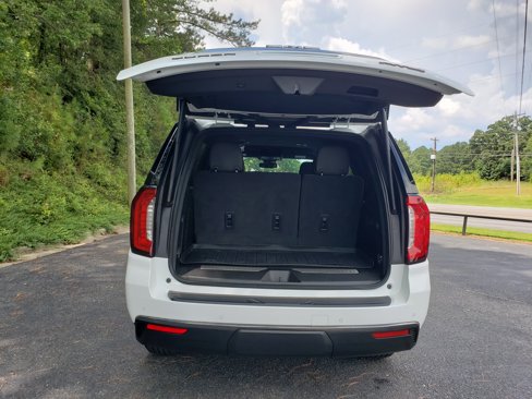 Used 2024 GMC Yukon AT4 image 8