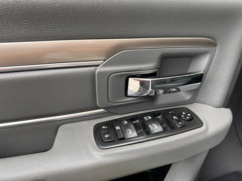 Used 2016 RAM 2500 Big Horn image 19