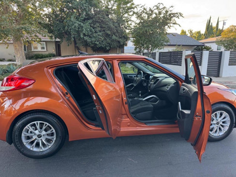 Used 2012 Hyundai Veloster image 8