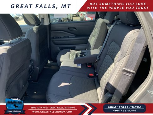 Used 2024 Nissan Pathfinder SV image 27