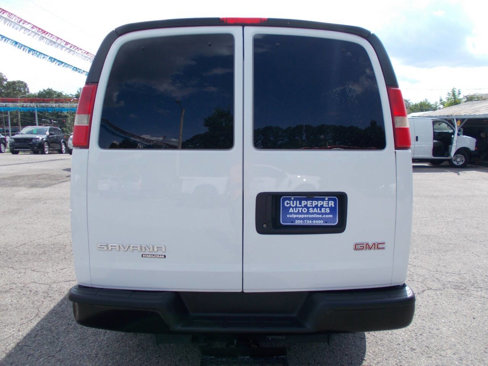 Used 2015 GMC Savana 3500 LS image 4