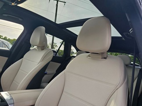 Certified 2025 Mercedes-Benz GLC 300 4MATIC image 18