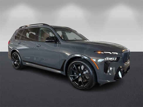 New 2026 BMW X7 M60i image 1