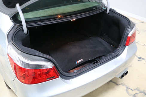 Used 2007 BMW M5 image 39