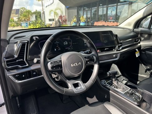 Used 2023 Kia Sportage EX image 15
