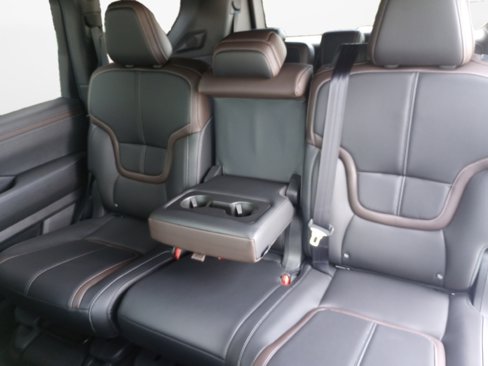 New 2026 Nissan Armada SL image 12