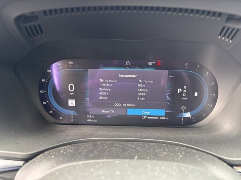 Certified 2025 Volvo XC60 B5 Plus image 13