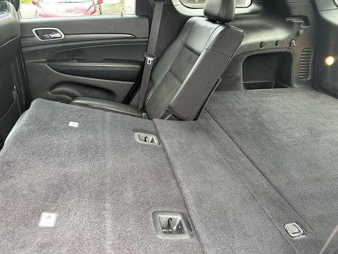 Used 2020 Jeep Grand Cherokee Altitude image 32