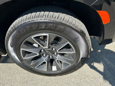 Used 2022 Chevrolet Tahoe Z71 w/ Off-Road Capability Package image 40