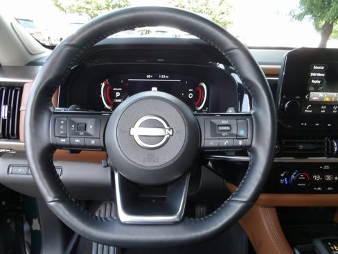 Certified 2023 Nissan Pathfinder Platinum image 47