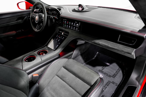 Used 2023 Porsche Taycan GTS image 28
