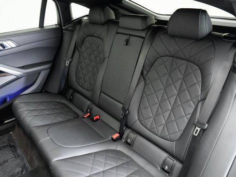 Used 2025 BMW X6 xDrive40i w/ Climate Comfort Package image 25