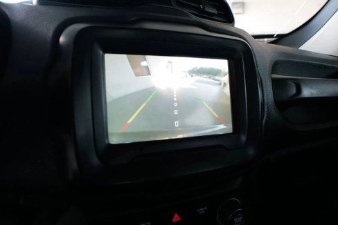 Used 2018 Jeep Renegade Latitude image 24