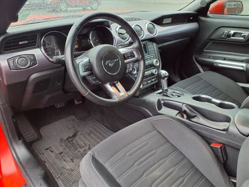 Used 2017 Ford Mustang Coupe image 11