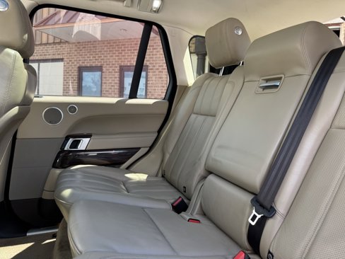 Used 2017 Land Rover Range Rover HSE image 43