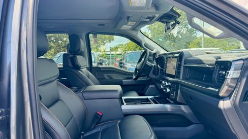 New 2025 Ford F250 Lariat w/ Lariat Ultimate Package image 5