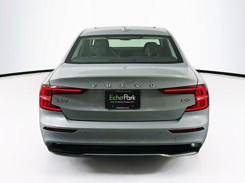 Used 2025 Volvo S60 B5 Plus image 7