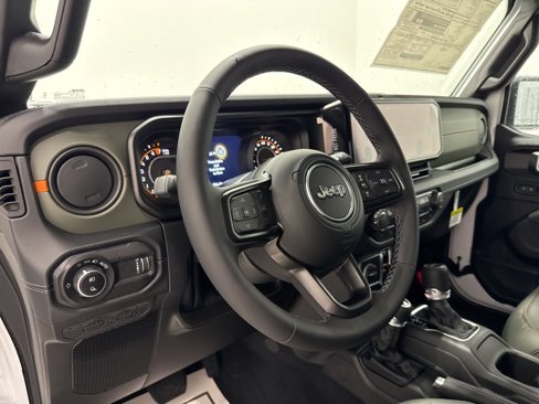 New 2025 Jeep Gladiator Mojave image 22