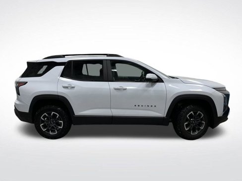 New 2026 Chevrolet Equinox ACTIV w/ Convenience Package III image 2
