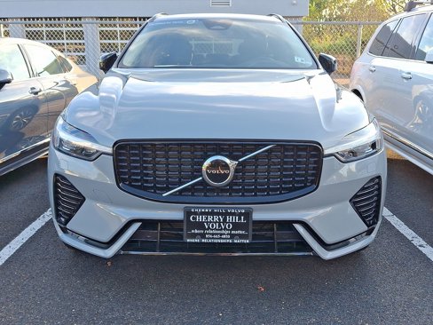 Certified 2025 Volvo XC60 B5 Core w/ Protection Package Premier image 2