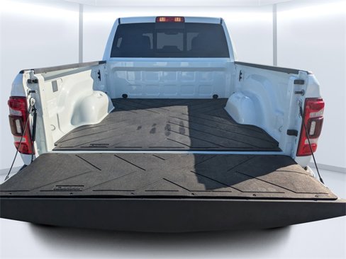 Used 2024 RAM 2500 Tradesman w/ Chrome Appearance Group image 12