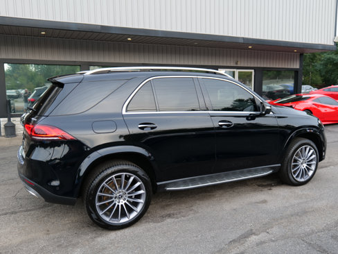 Used 2022 Mercedes-Benz GLE 450 4MATIC w/ AMG Line Exterior image 5