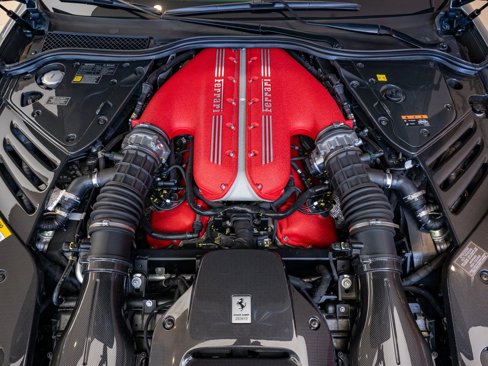 Used 2023 Ferrari 812 Competizione A image 24