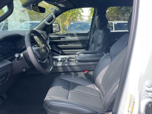 New 2025 Jeep Wagoneer 4WD image 12