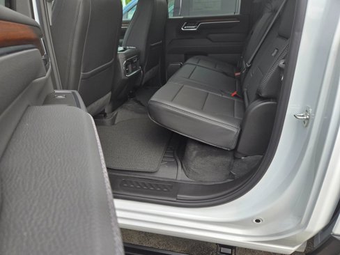 New 2025 GMC Sierra 2500 Denali w/ Denali Reserve Package image 8