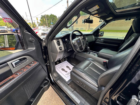 Used 2017 Ford Expedition Platinum image 16