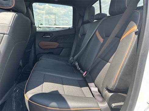 New 2025 GMC Canyon AT4 image 22