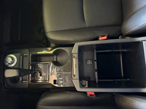 Used 2023 Toyota 4Runner 40th Anniversary SE image 15