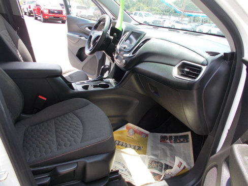 Used 2021 Chevrolet Equinox LT image 9