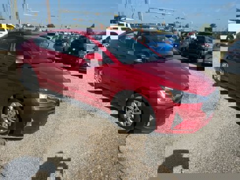 Used 2019 Hyundai Elantra SE image 5