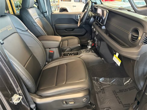 New 2025 Jeep Wrangler Unlimited Rubicon 392 image 18