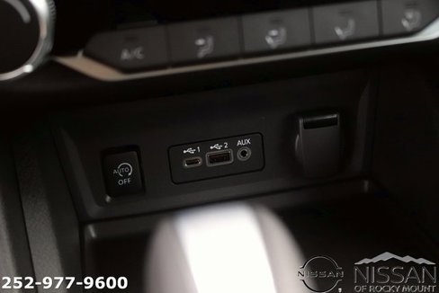 New 2025 Nissan Sentra SV image 19