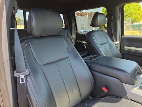 Used 2022 Ford F350 Lariat w/ Tremor Off-Road Package image 30