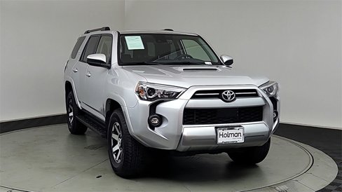 Used 2024 Toyota 4Runner TRD Off-Road image 2