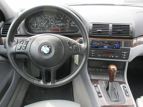 Used 2002 BMW 325i Sedan image 18