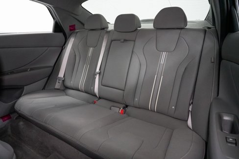 Used 2025 Hyundai Elantra SEL image 22