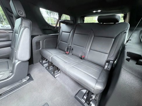 Used 2021 Chevrolet Suburban Z71 image 16