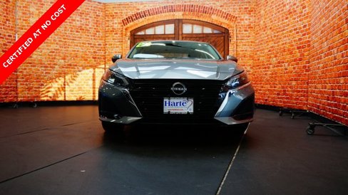 Used 2024 Nissan Altima 2.5 SL image 2