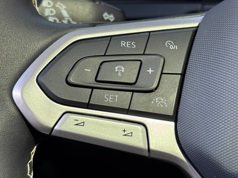 Used 2024 Volkswagen Atlas SEL image 42