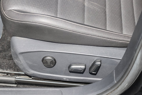 Used 2024 Volkswagen Jetta SE image 22