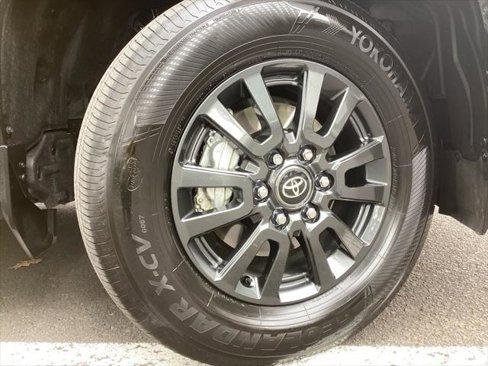 Certified 2025 Toyota Land Cruiser image 6