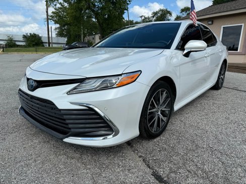 Used 2022 Toyota Camry XLE image 8