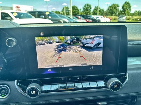 Used 2024 Chevrolet Colorado LT w/ LT Convenience Package image 26