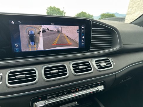 Used 2024 Mercedes-Benz GLS 450 4MATIC image 15